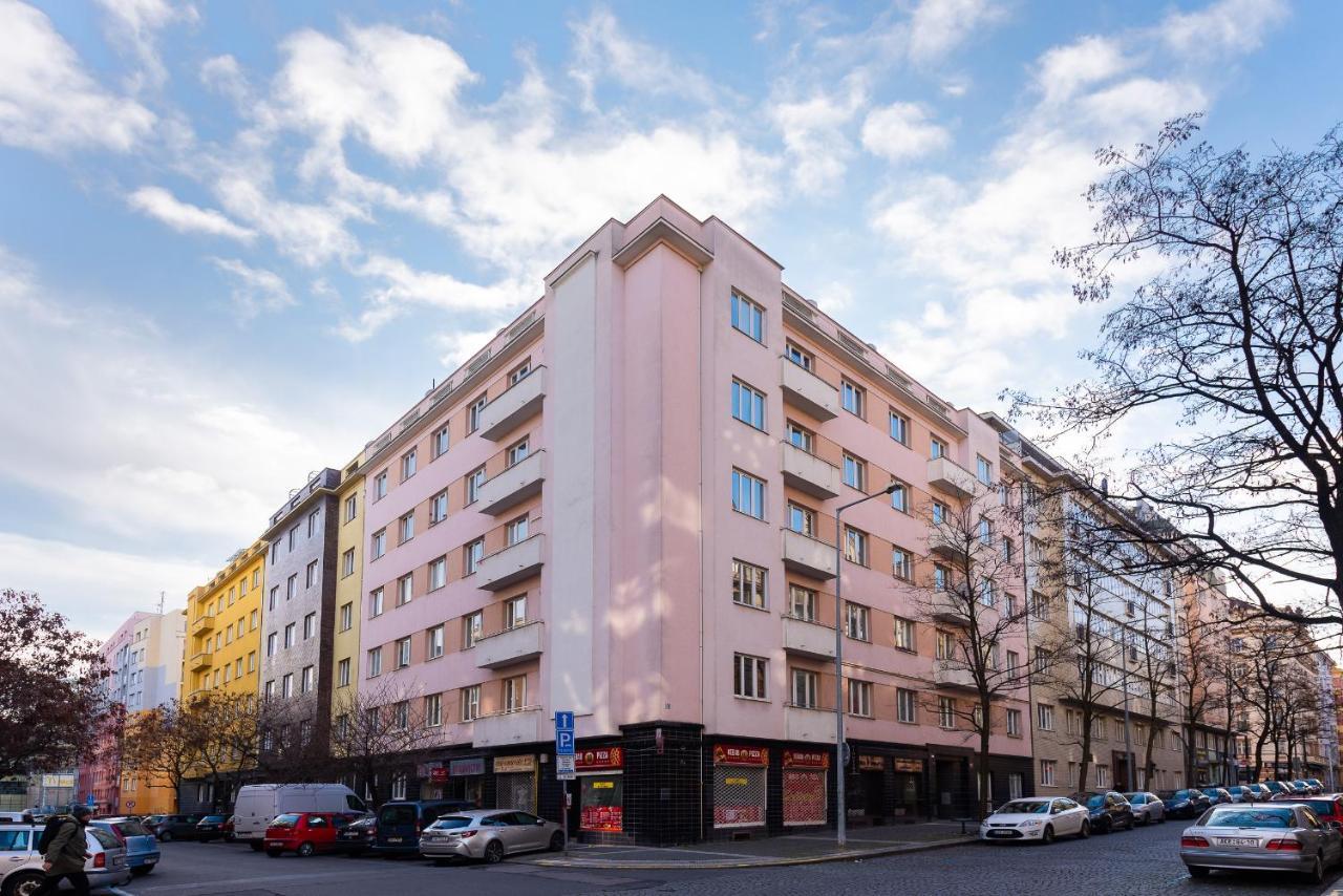 Bright Charming Apt With Terrace, Parking & Airco. Prague Exterior photo